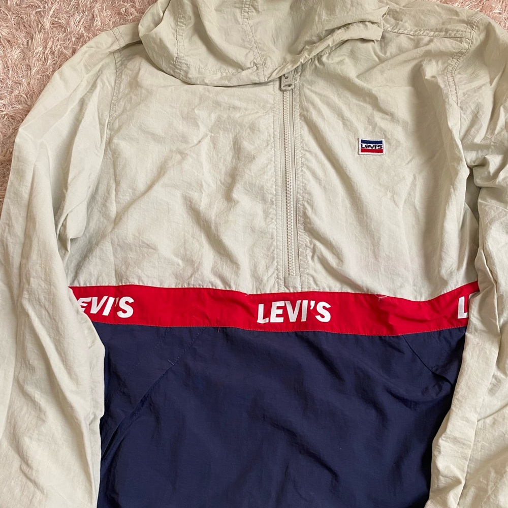 Levis windbreaker